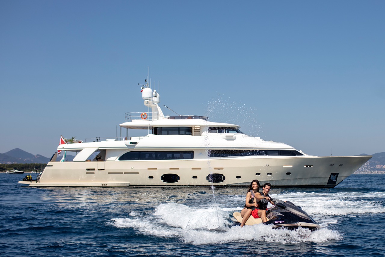 best off image 2 M/Y Best Off best off  image 2