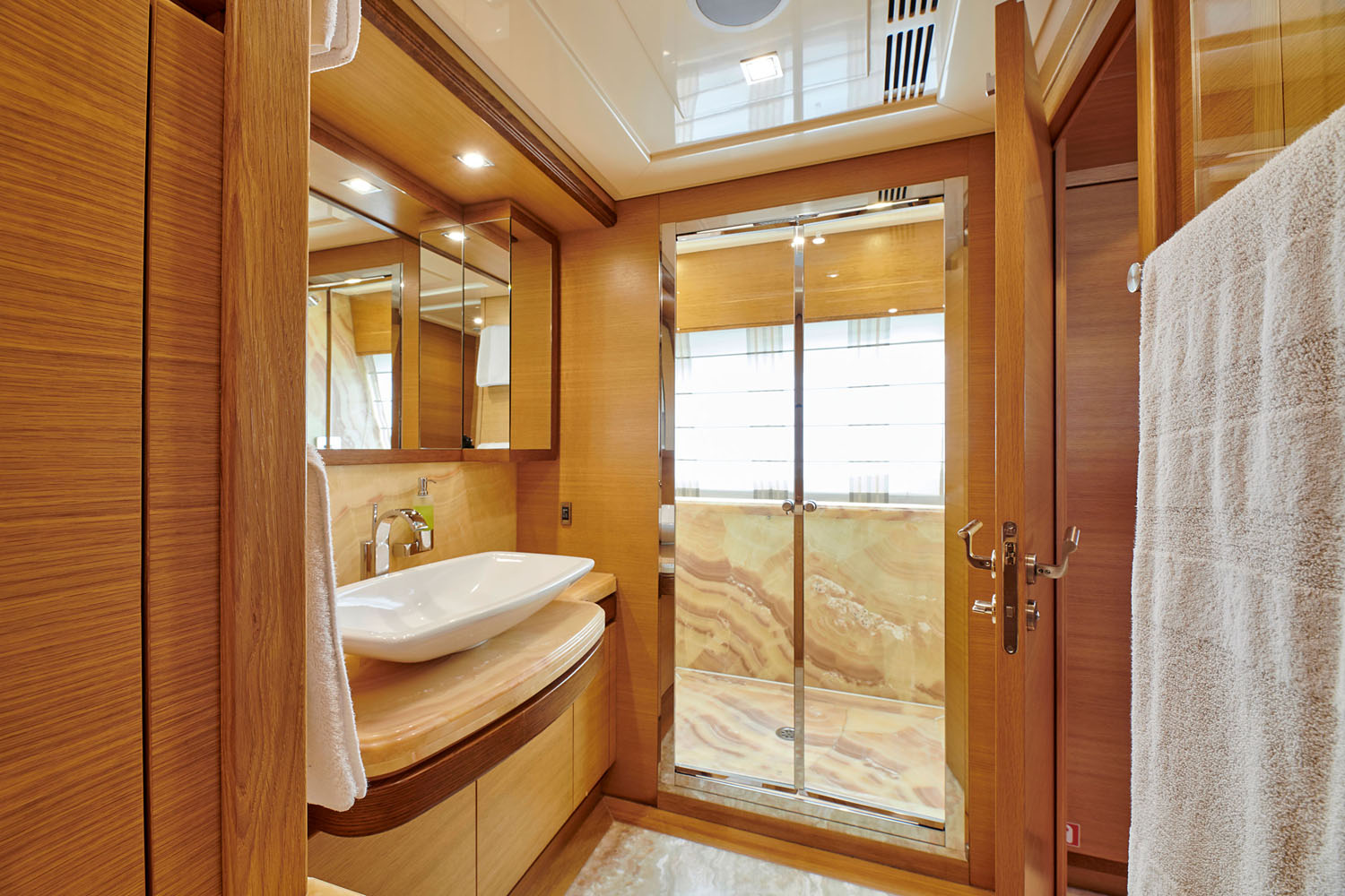 seven s image 4 M/Y Seven S seven s  image 4