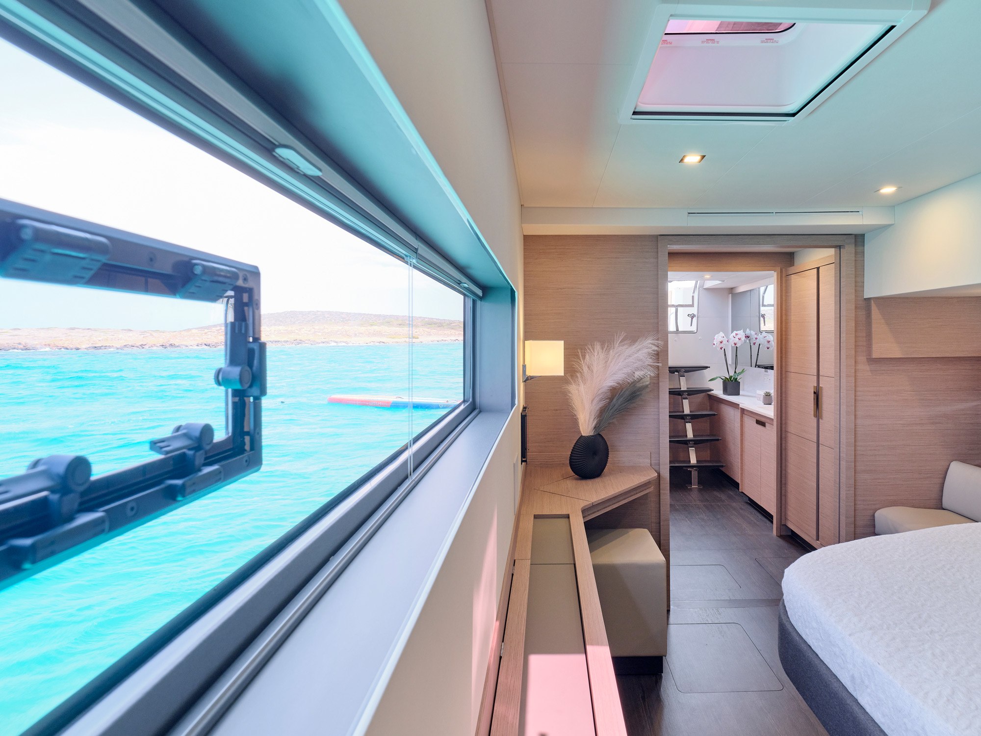 ALMA s/c alma - interior  image 5