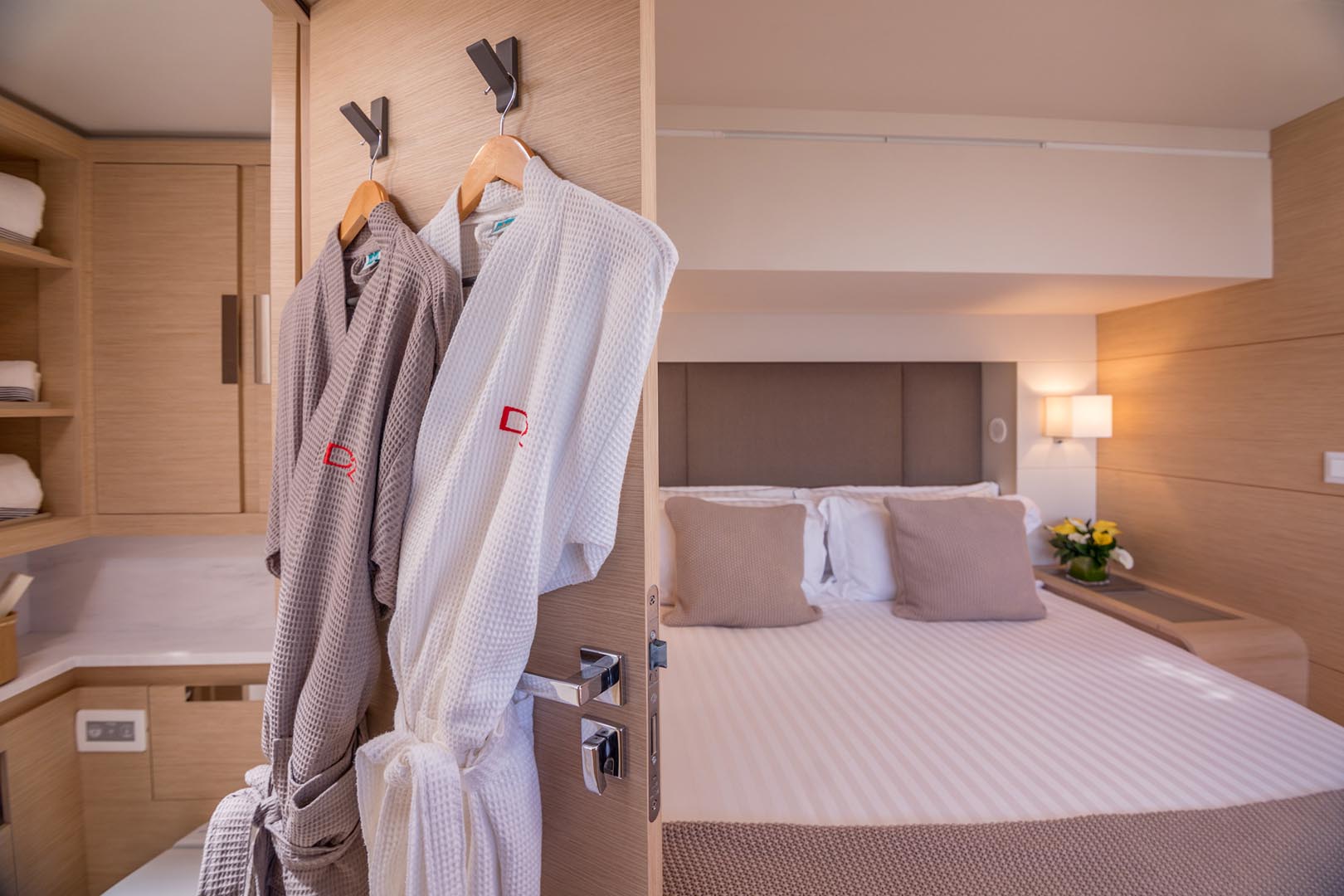 D2 p/c d2 - interior  image 1