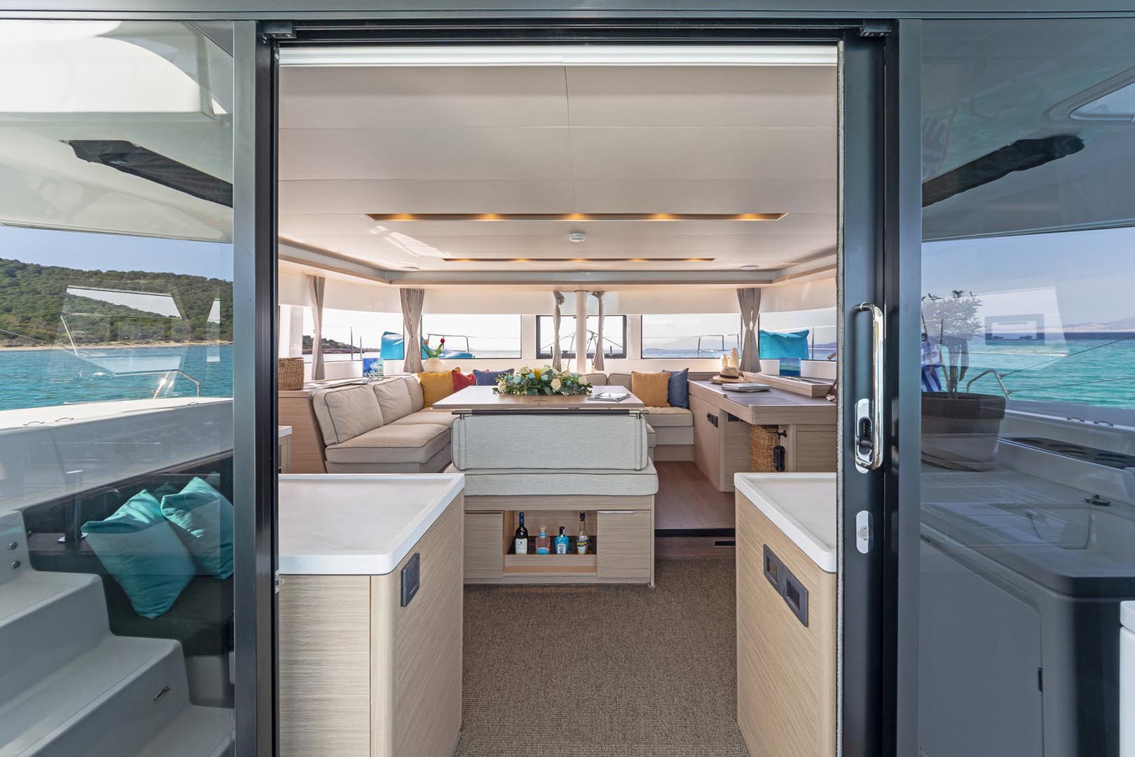 EFFIE STAR s/c effie star - interior  image 1