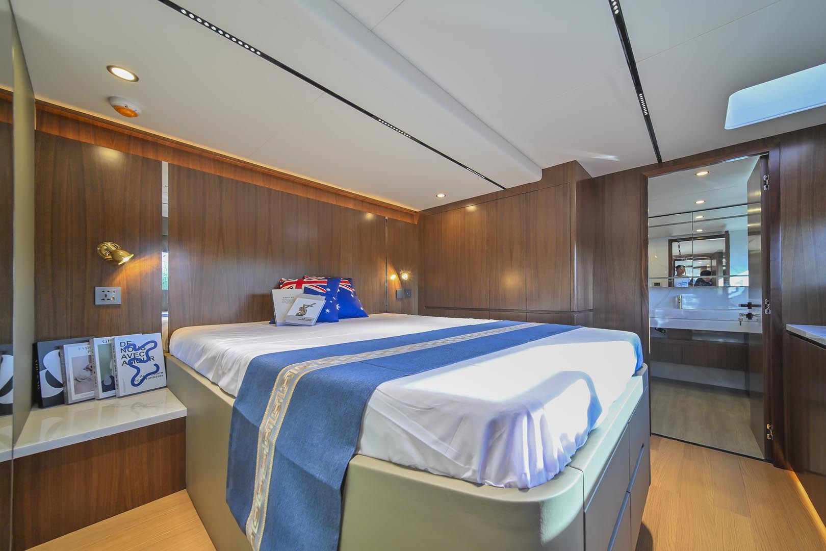 EVITA p/c evita - interior  image 5