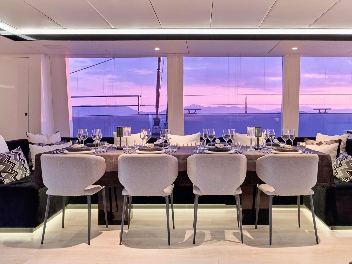 Above & Beyond s/c above & beyond - interior  image 1