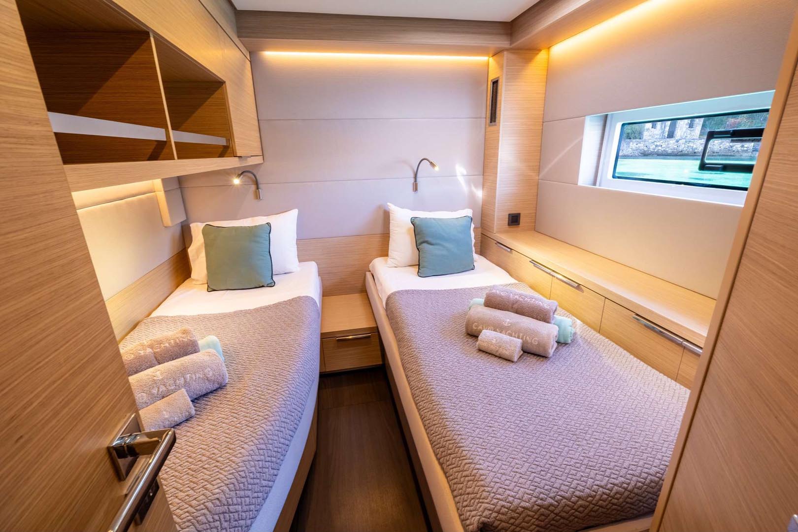 Humble One s/c humble one - interior  image 6